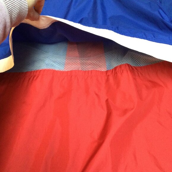 Vintage Woolrich Mens Red Blue Nylon Windbreaker Jacket Hidden Hood Size L - Picture 11 of 11